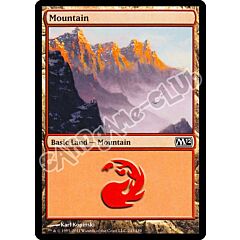 243 / 249 Mountain comune (EN) -NEAR MINT-